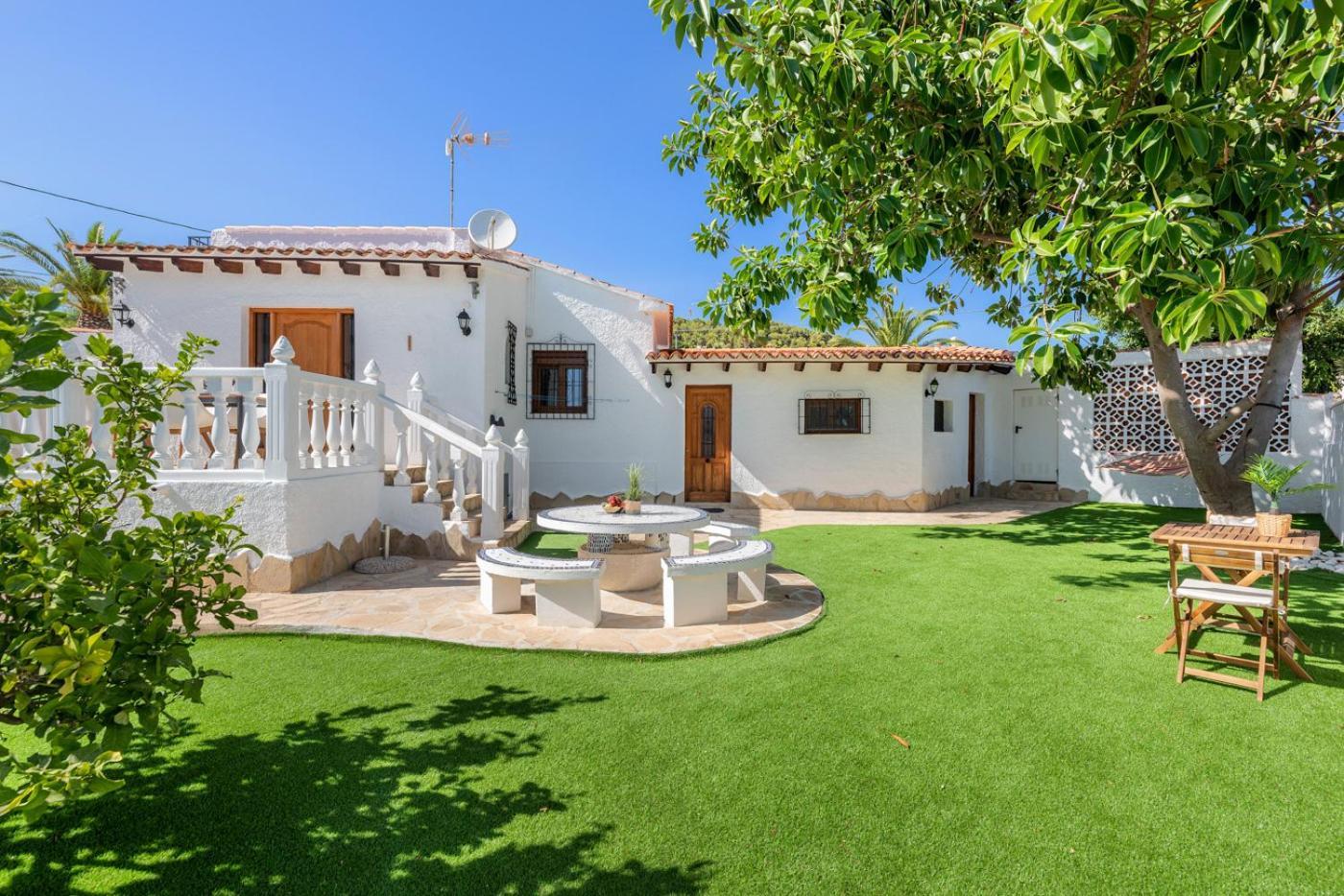 Villa Maeva - PlusHolidays Calpe Esterno foto